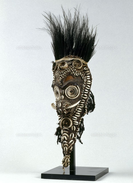 ニューギニアの仮面[26004018367]の写真・イラスト素材｜アマナイメージズ