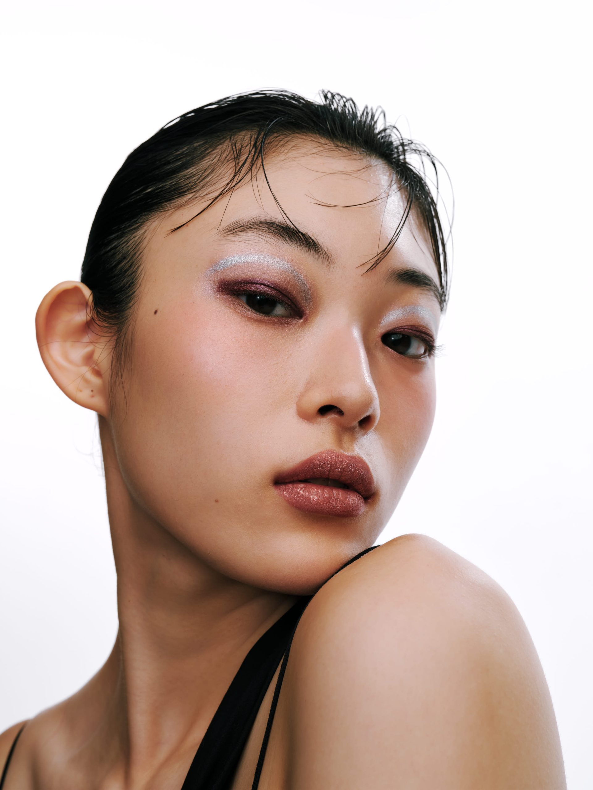 煌めきが躍る、冬の出会い。ディオール「クリスマス コレクション 2024