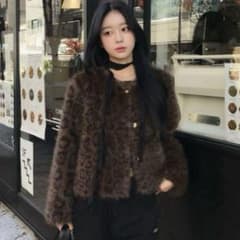 emmy ゴールドボタンファータッチレオパードコート - メルカリ