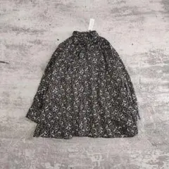 2026年最新】ハグオーワー ブラウスの人気アイテム - メルカリ