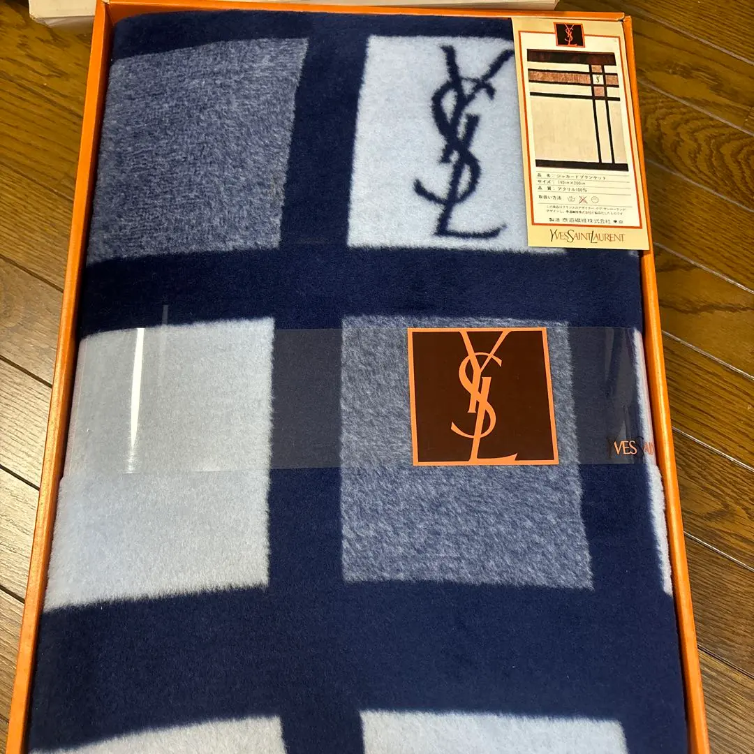 2026年最新】アクリル毛布 イブサンローランの人気アイテム - メルカリ