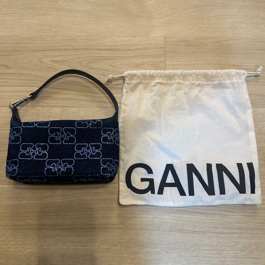 2026年最新】ganni バッグ バタフライの人気アイテム - メルカリ