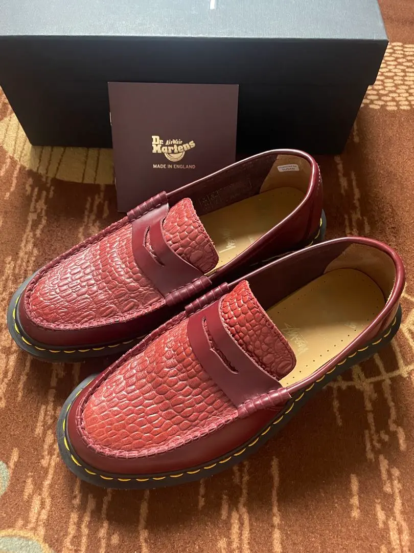2026年最新】stussy dr.martens ローファーの人気アイテム - メルカリ