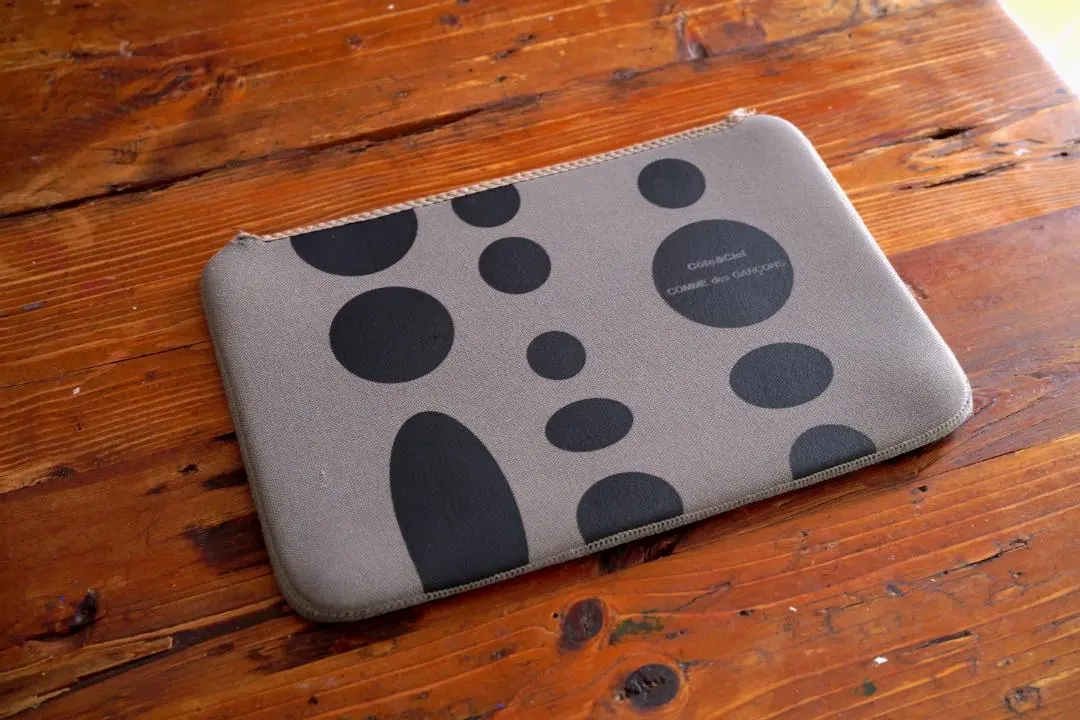 2026年最新】COMME des GARCONS ノートPCケースの人気アイテム - メルカリ