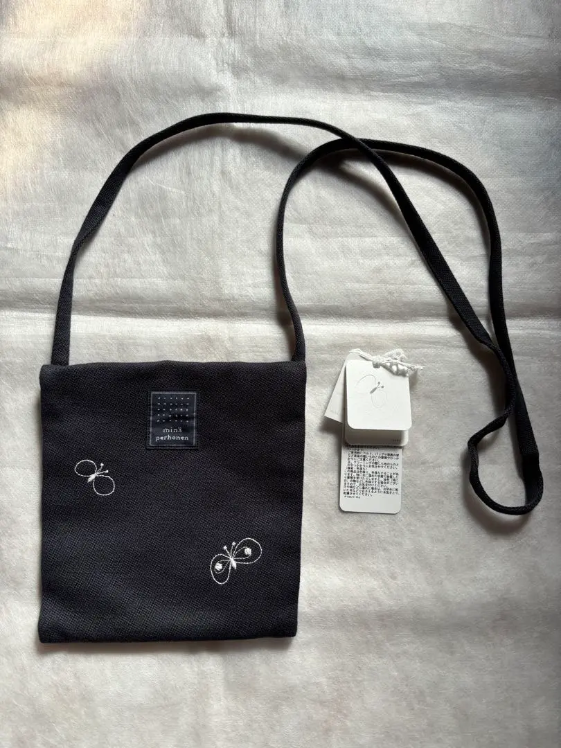 2026年最新】mina perhonen サコッシュの人気アイテム - メルカリ
