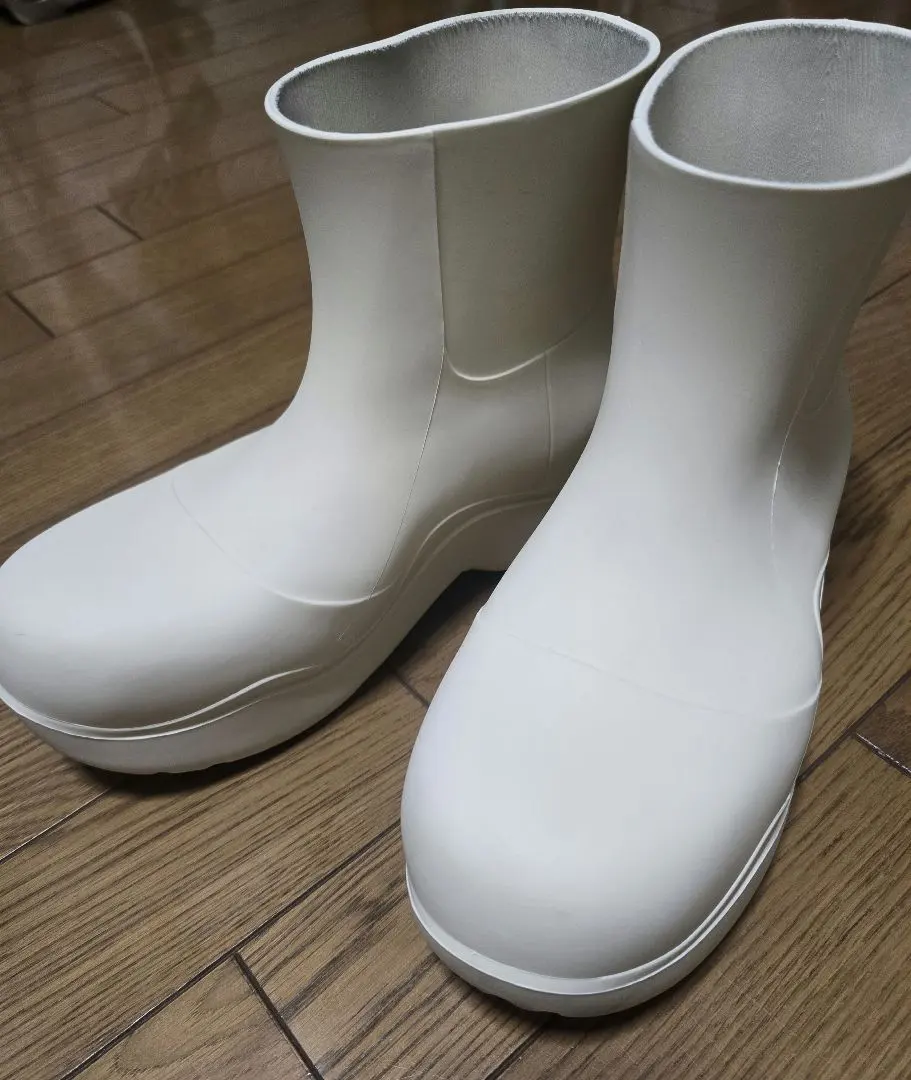 2026年最新】bottega veneta パドルブーツ 39の人気アイテム - メルカリ