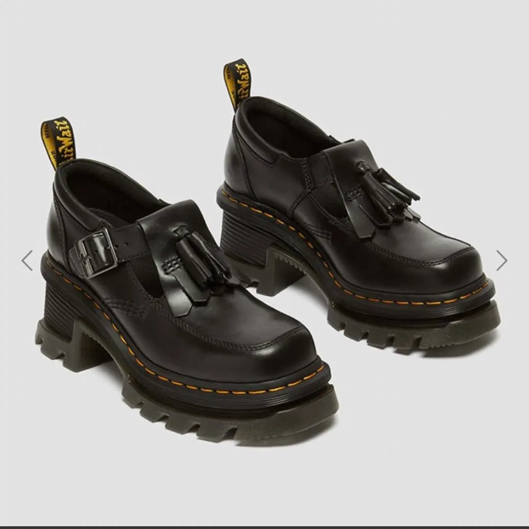 2026年最新】スクエアトゥ ドクターマーチンの人気アイテム - メルカリ