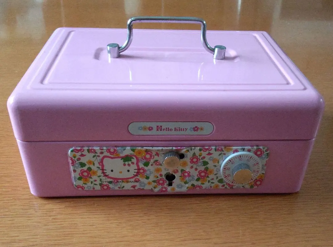 2026年最新】ハローキティ金庫の人気アイテム - メルカリ