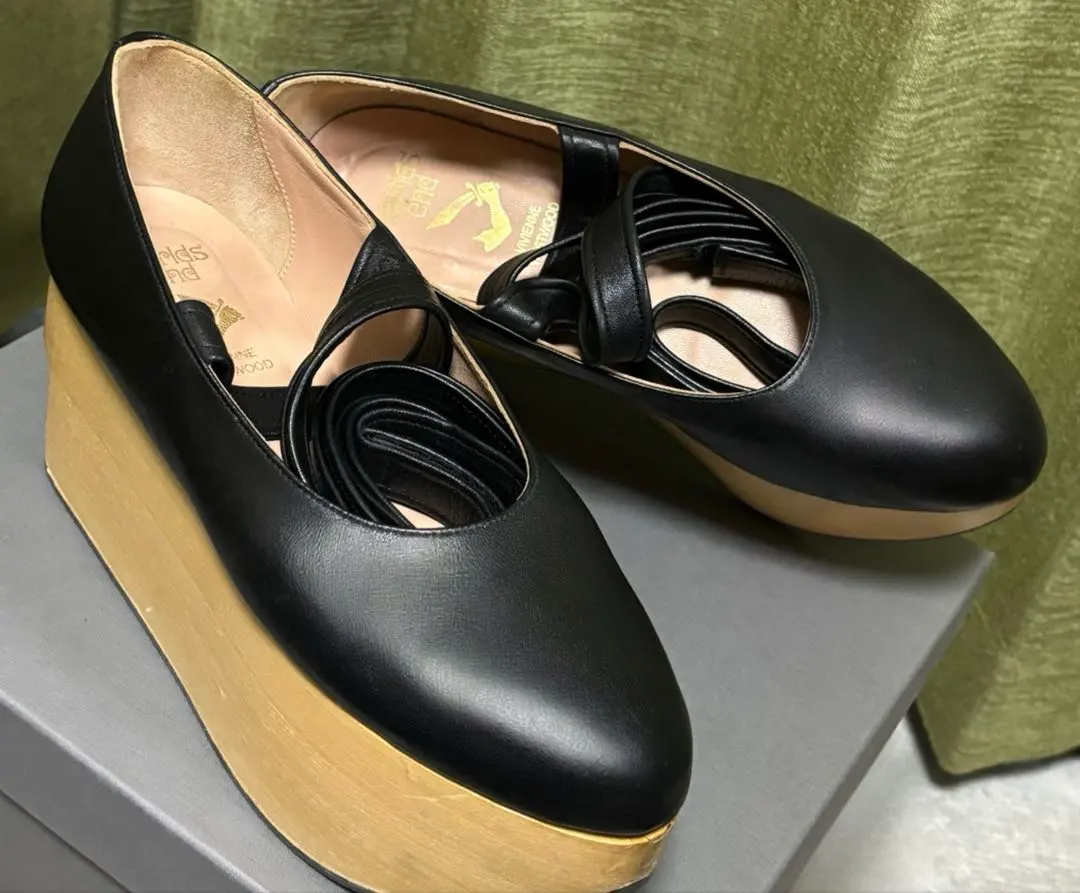 2026年最新】Vivienne Westwood ローファー・革靴の人気アイテム