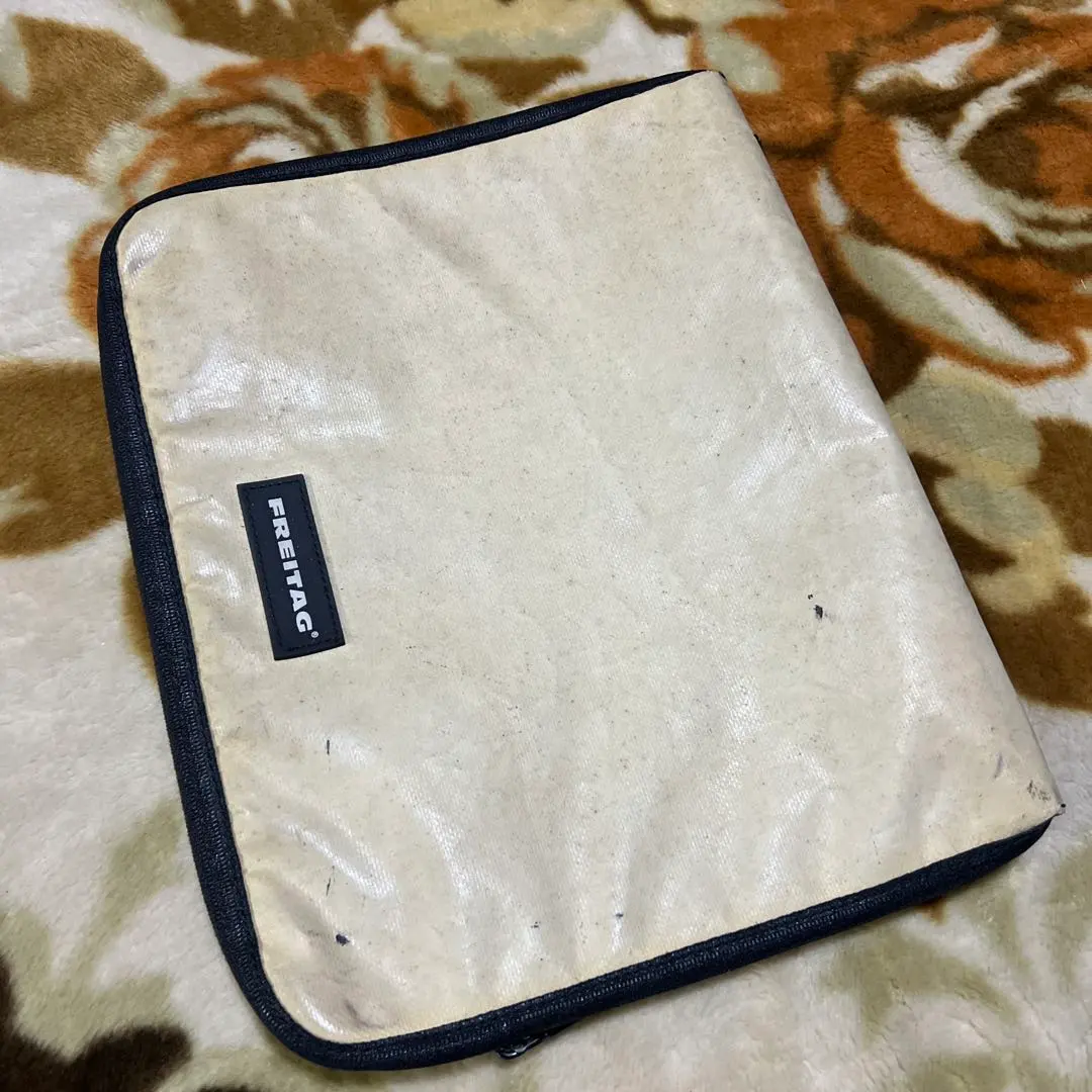 2026年最新】FREITAG ipadケースの人気アイテム - メルカリ