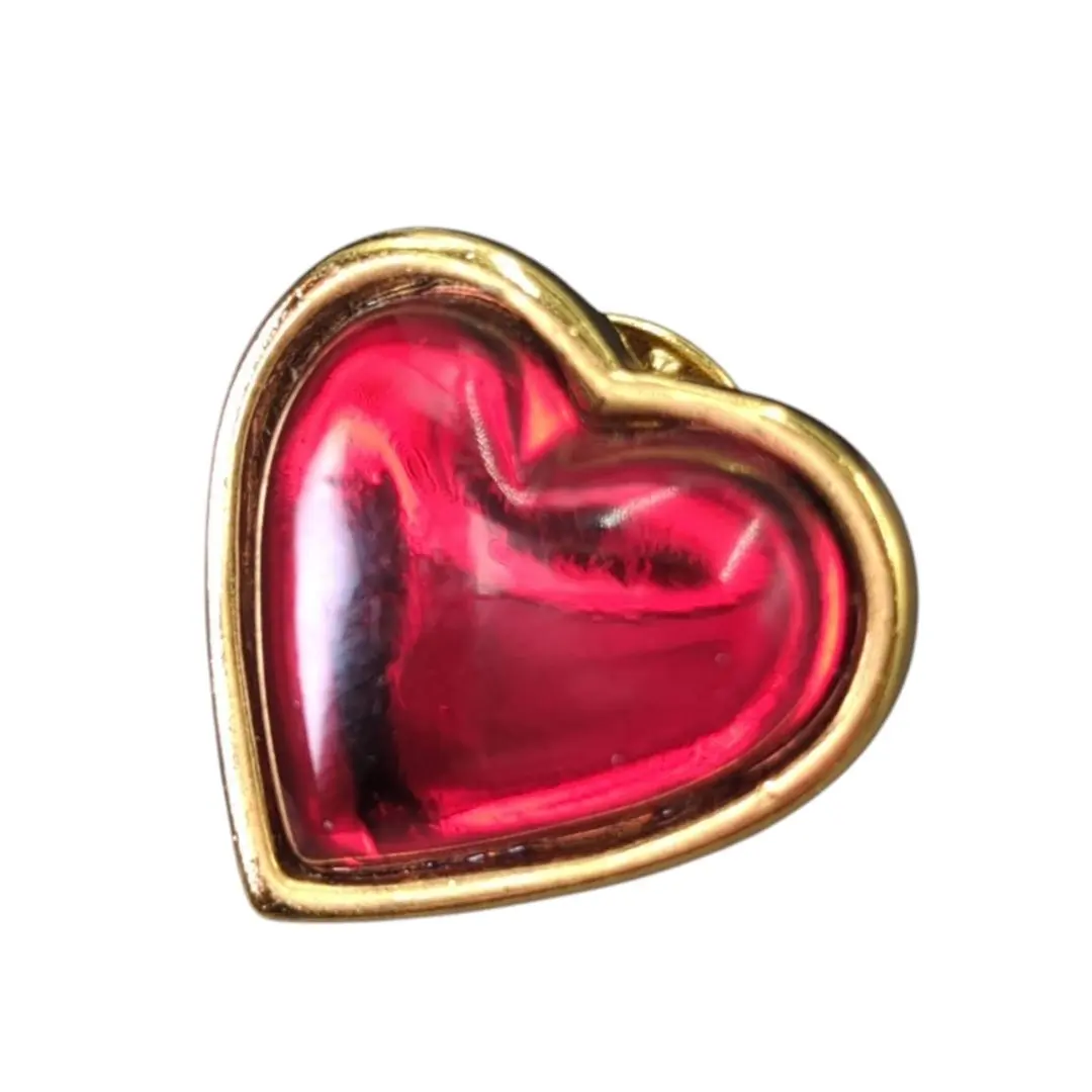 2026年最新】イヴサンローラン ピンブローチの人気アイテム - メルカリ