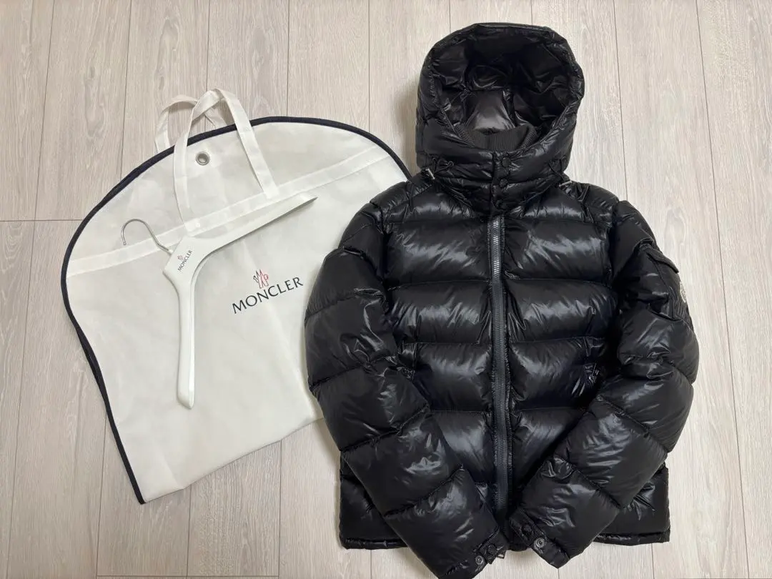 2026年最新】モンクレール zinの人気アイテム - メルカリ