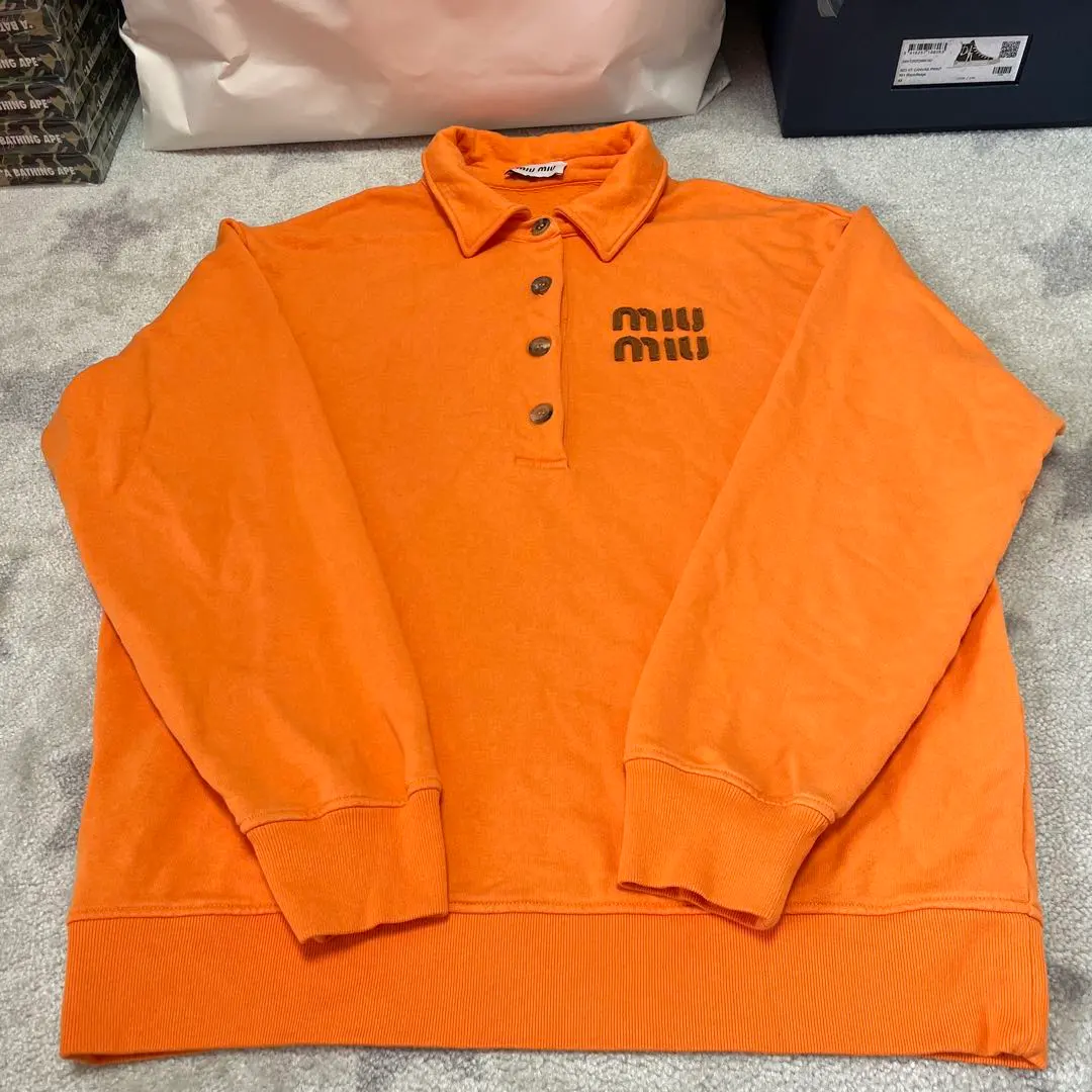 2026年最新】MIU MIU トレーナー・スウェットの人気アイテム - メルカリ