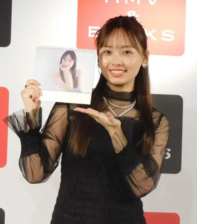 2026年最新】濱岸ひよりサインの人気アイテム - メルカリ