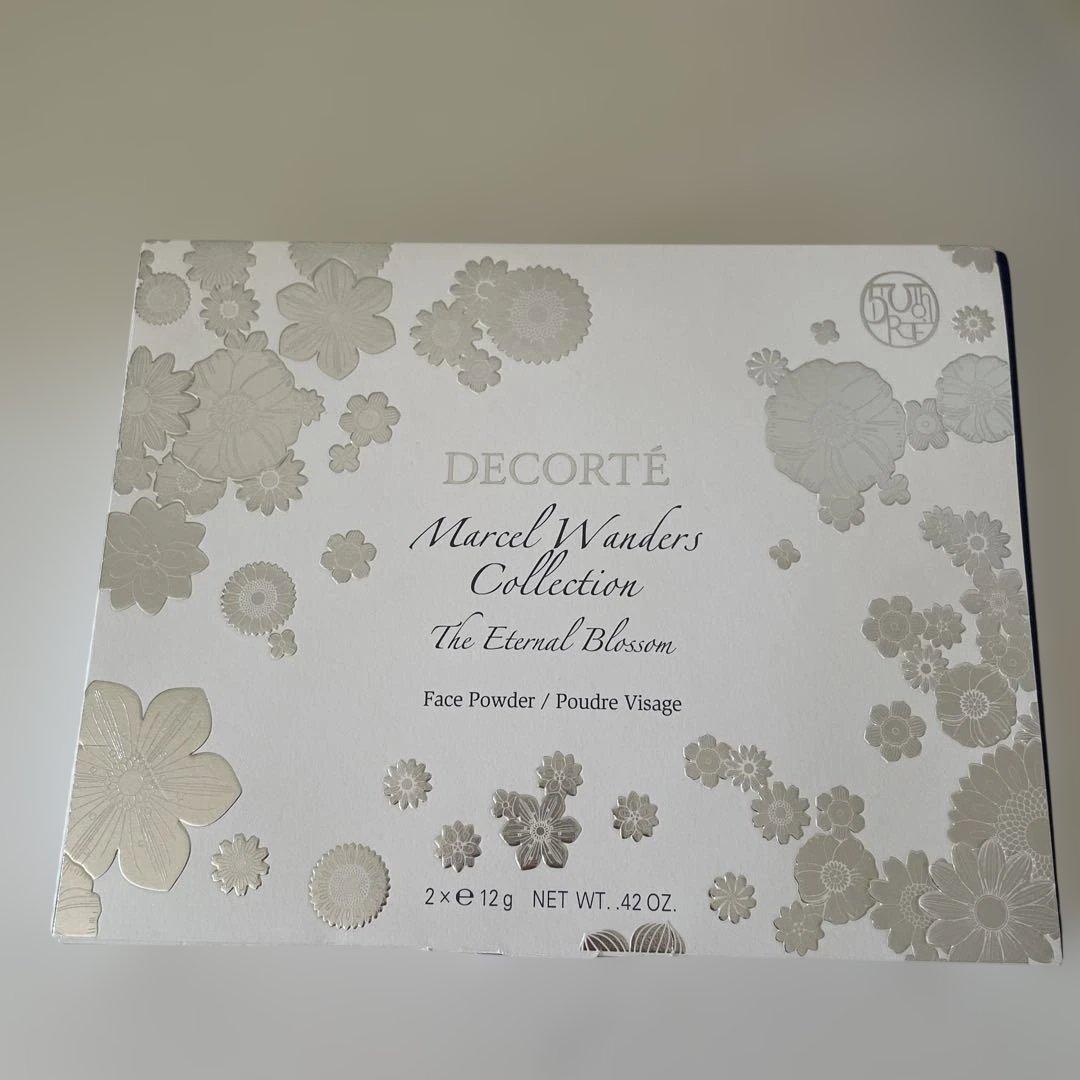 ぐ*ん様 年末特価コスメデコルテ　マルセルワンダースコレクション　フェイスパウダ コスメデコルテ」最高品質のフェイスパウダーが今年も登場 自由な旅の