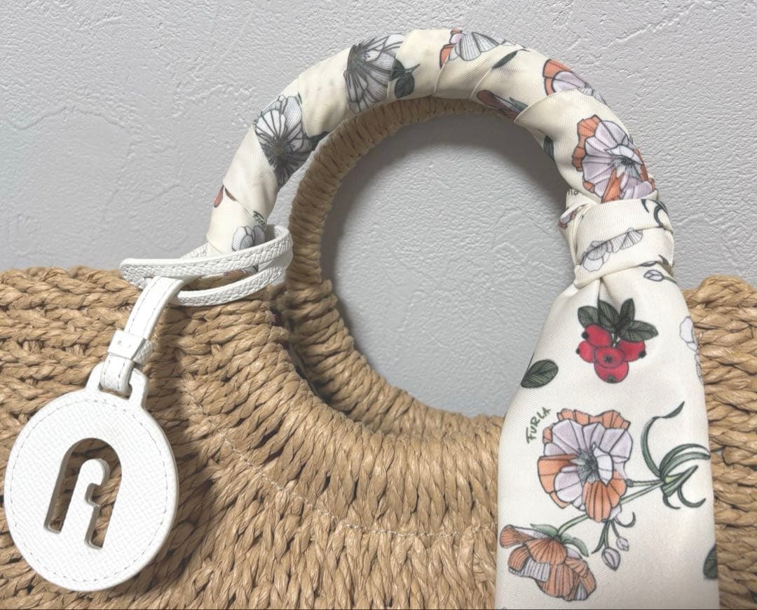 お値下げ】FURLA かごバッグ 花柄 巾着 スカーフハンドルトート 保存袋
