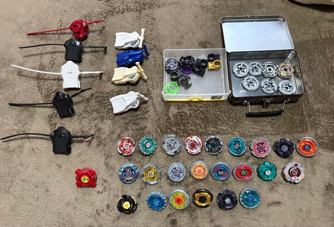 ヨ*ル様 メタルファイトベイブレード　まとめ売り メタルファイトベイブレード まとめ売り - メルカリ