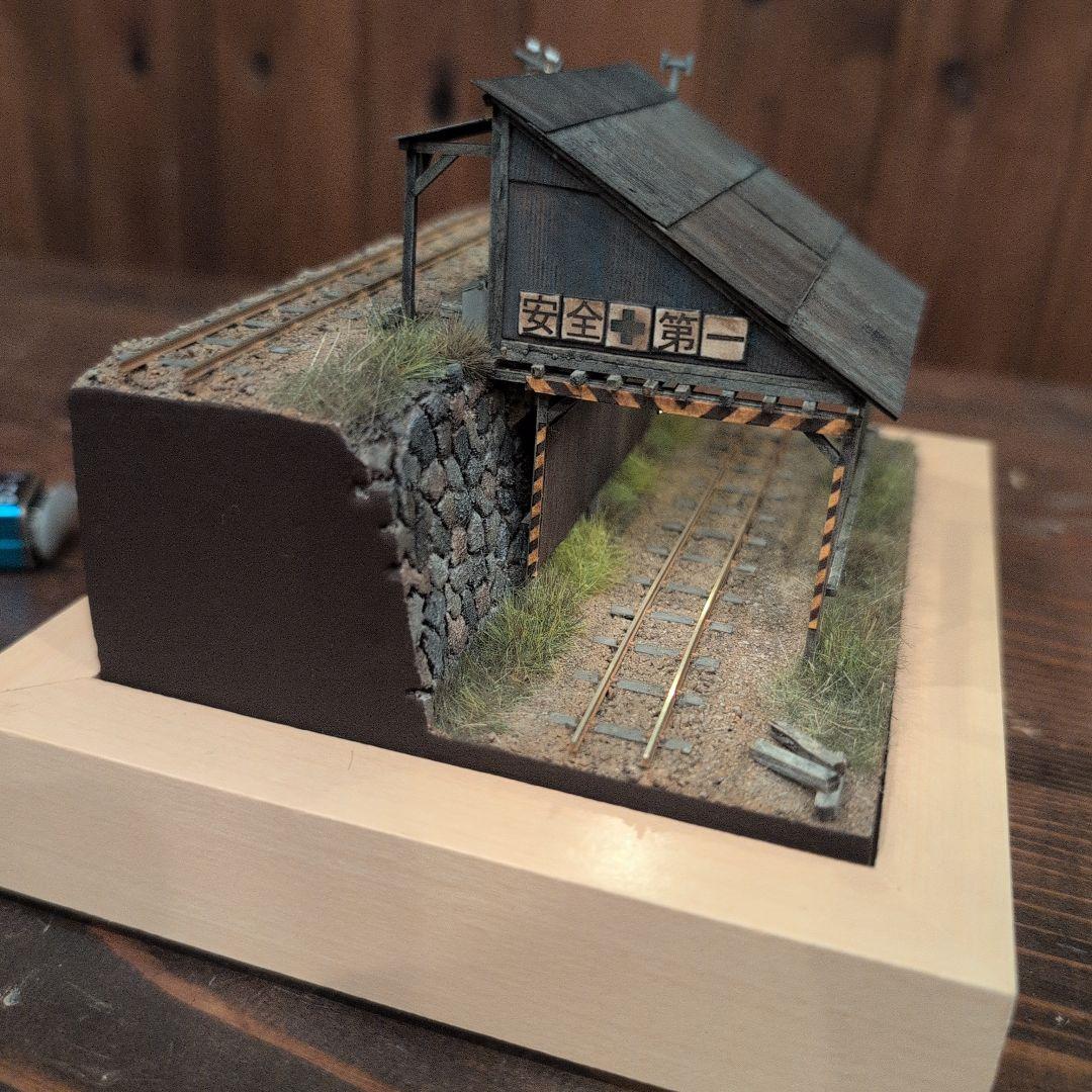 HOゲージ鉄道模型 安全第一の標識付き HOゲージ鉄道模型 安全第一の標識付き | 激安通販のイーサプライ