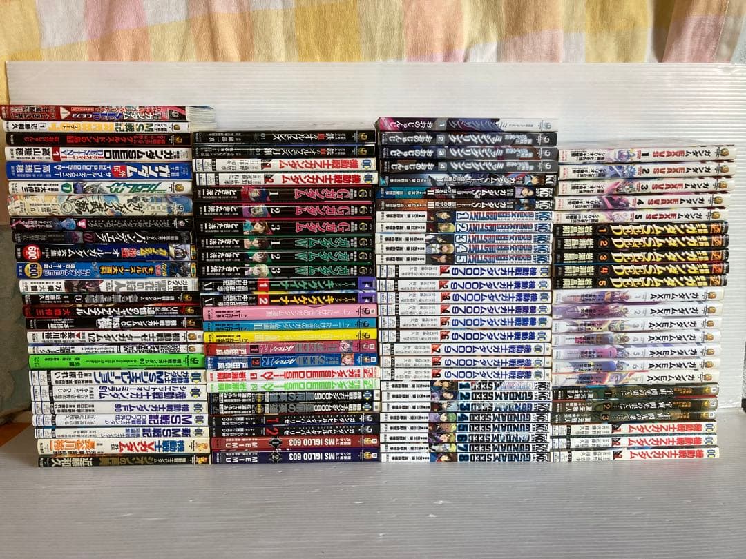 ガンダム シリーズ 102冊 漫画　コミック　機動戦士ガンダム SEED 他 Amazon.co.jp: 機動戦士ガンダムSEED FREEDOM ASTRAY（1） (角川