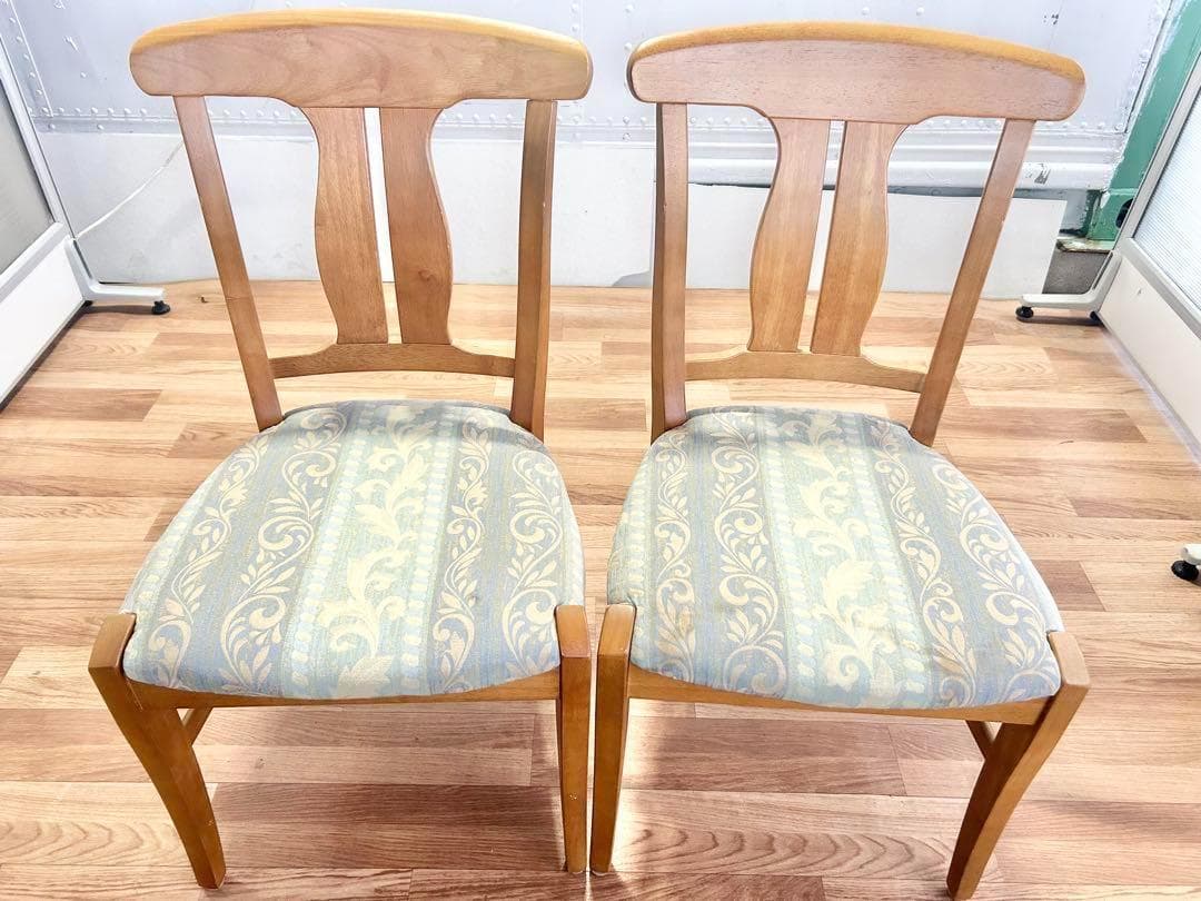 647 売り尽くし　ご希望価格コメント下さい、 様2脚