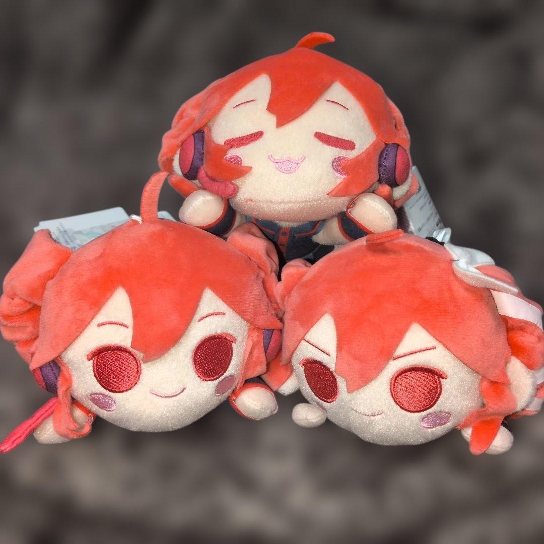 新品・タグ付き】重音テト 寝そべりぬいぐるみ 全3種セット - メルカリ