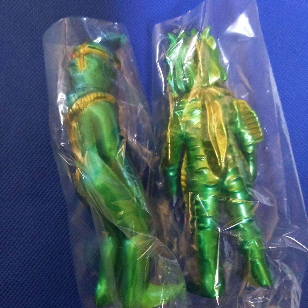 USTOYS ケムール人&ラゴン スーフェス限定20 古谷敏さんサイン入り写真