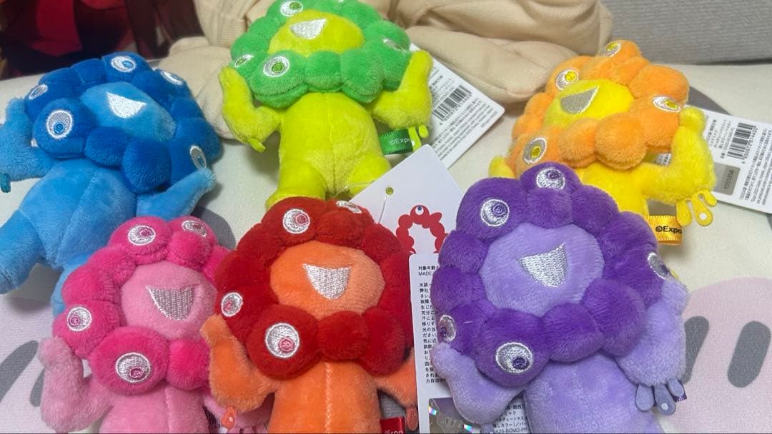 推しカラーミャクミャク ボールチェーンマスコット 6体セット - メルカリ