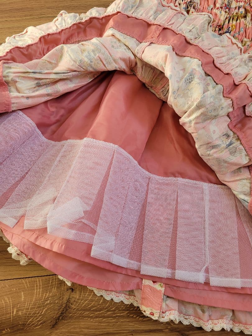 メタモルフォーゼ お菓子のおうち柄シャーリングJSK