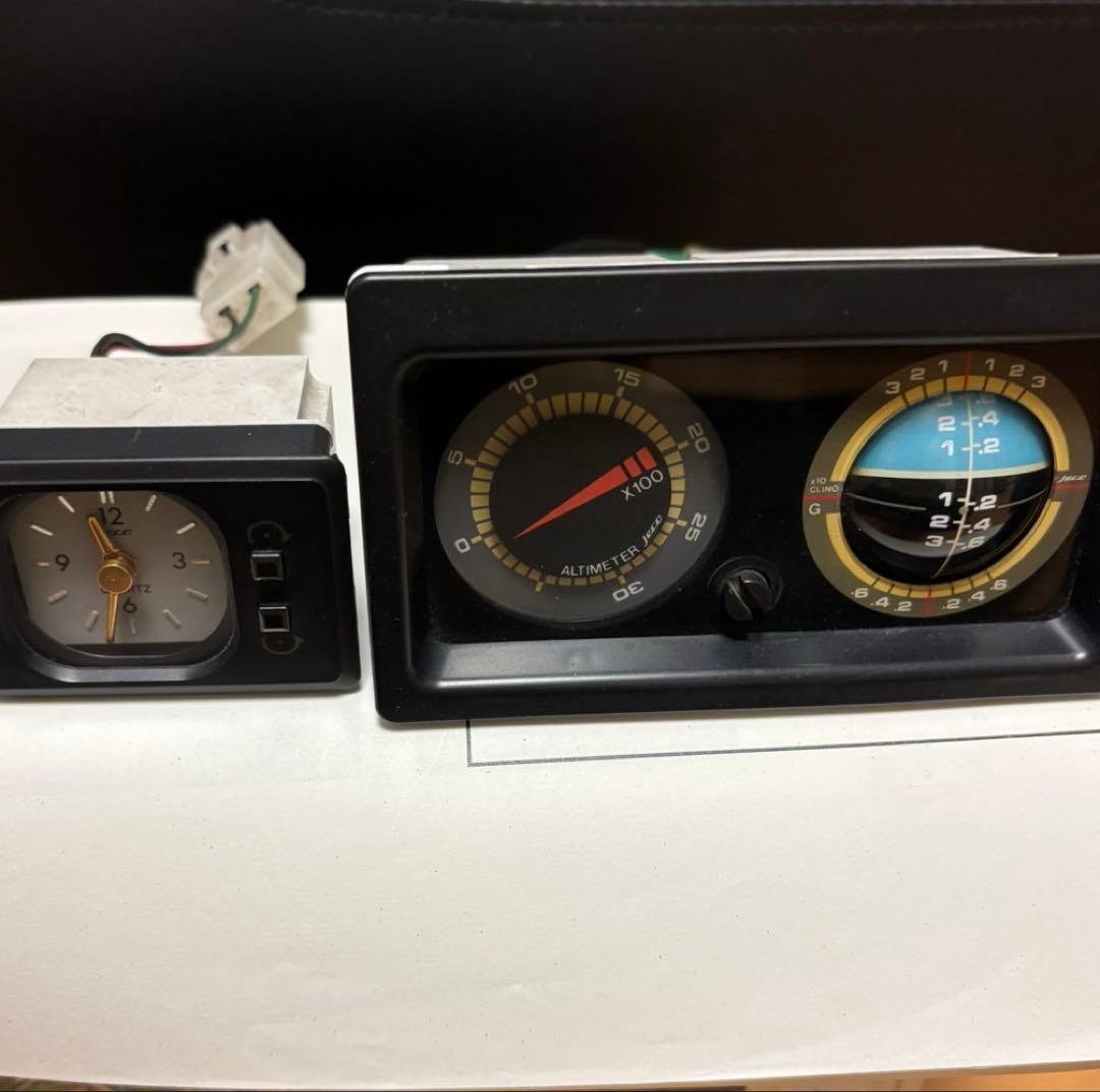 JA11ジムニー純正オプションアナログ時計 傾斜計セット - メルカリ