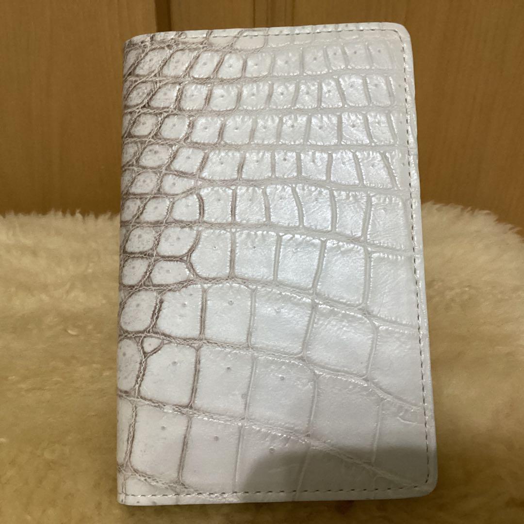 本物のワニ革パスポートカバーヒマラヤンホワイト MGSABLE 長財布 クロコダイル レディース メンズ ヒマラヤ かぶせ 金運