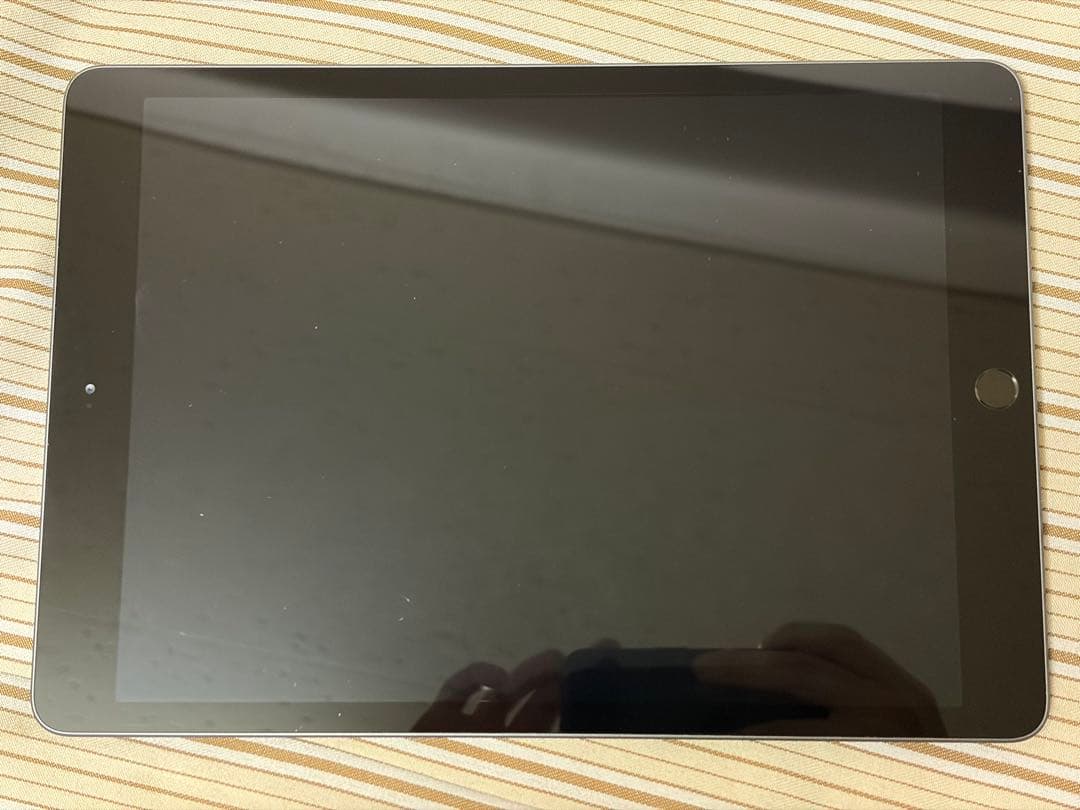 Apple iPad 第8世代 128GB Wi-Fiモデル 中国版の通販はau PAY