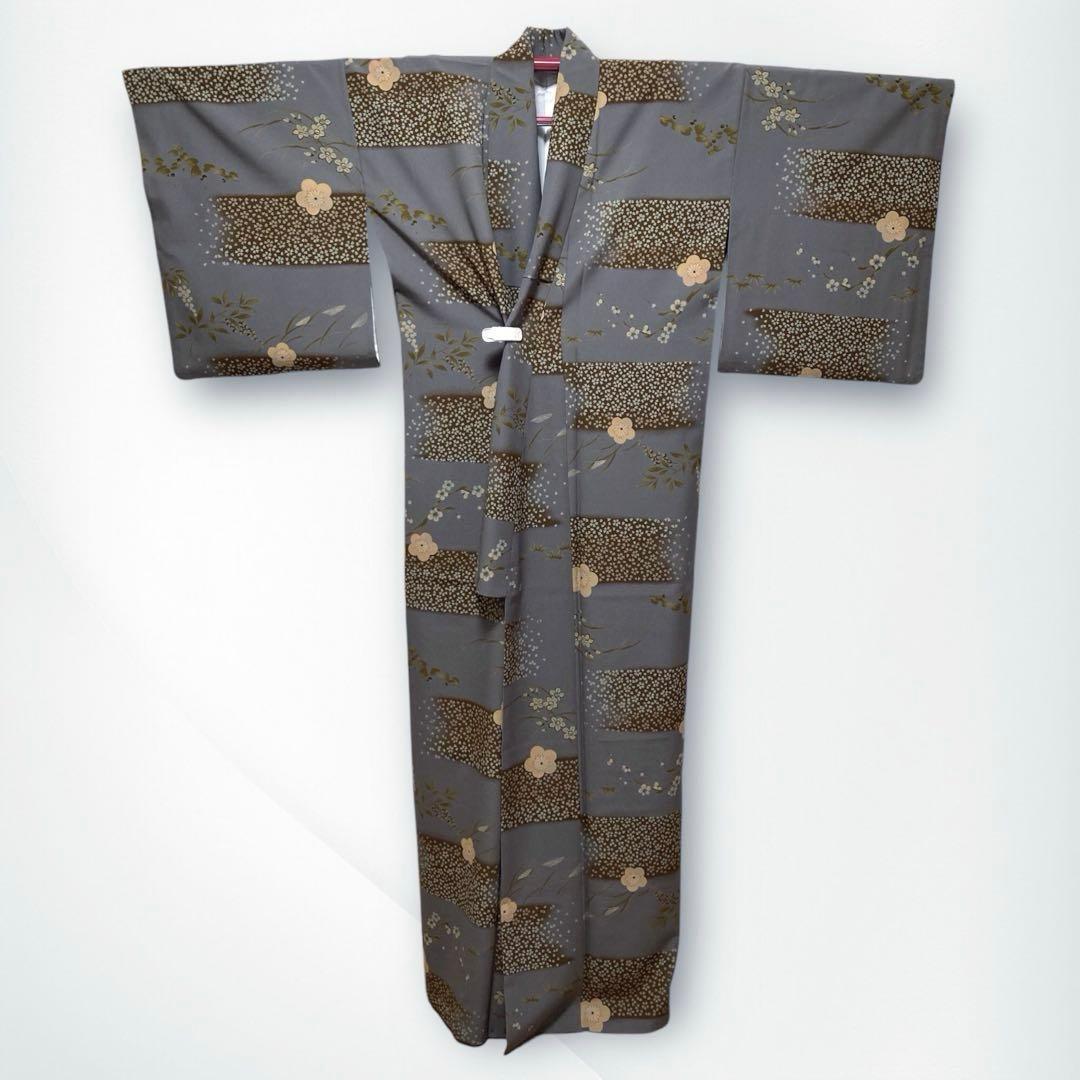 美品✨】東レシルック さんび 洗える着物 小紋 利休鼠色 四季草花模様