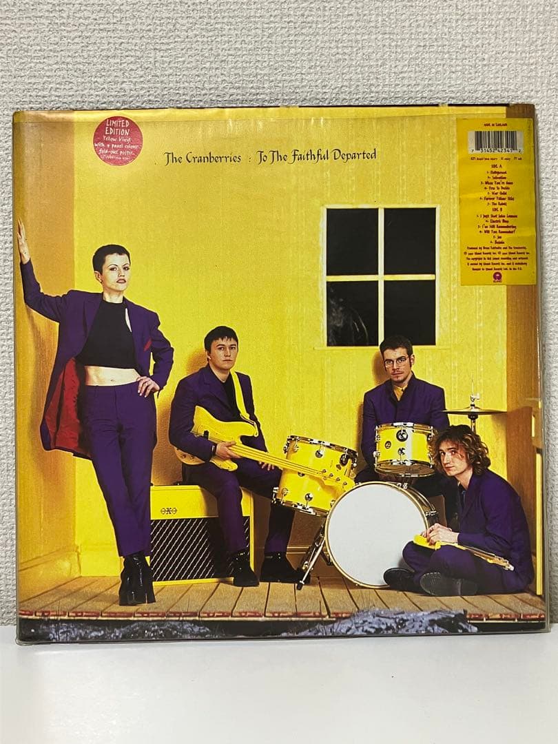 クランベリーズ 限定版 トゥ・ザ・フェイスフル・デパーテッド カラーレコード Amazon.com: To The Faithful Departed[Deluxe Edition 2 LP]: CDs & Vinyl