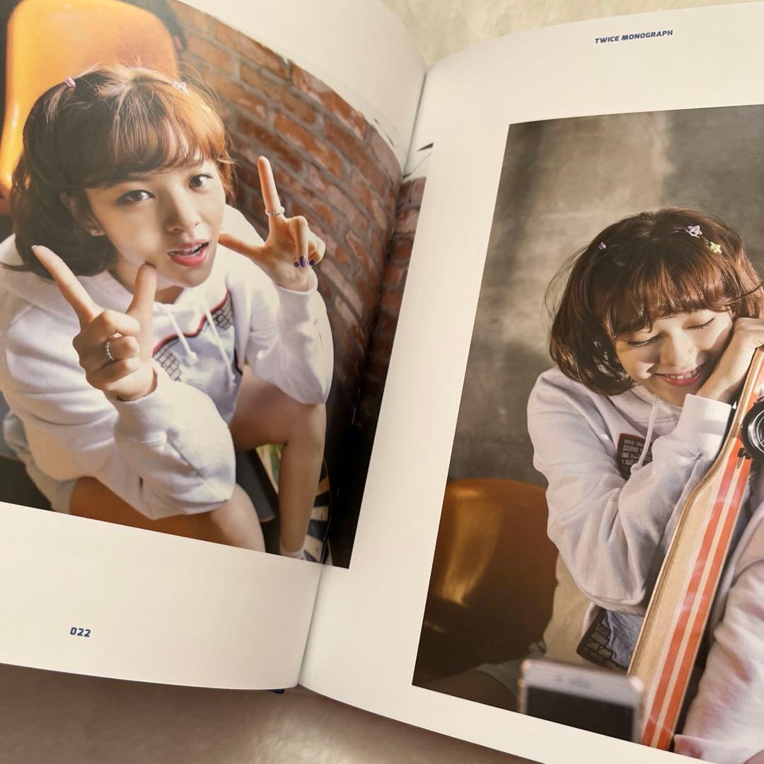 廃盤】TWICE TWICETAGRAM モノグラフ monograph - メルカリ