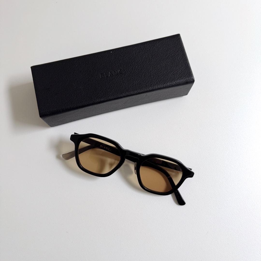 廃盤色 BLANC.. BM010 サングラス メガネ カラーレンズ ブラック BLANC.. ブラン / BM010 / CLR D GRY / サングラス – KRANC OPTICAL