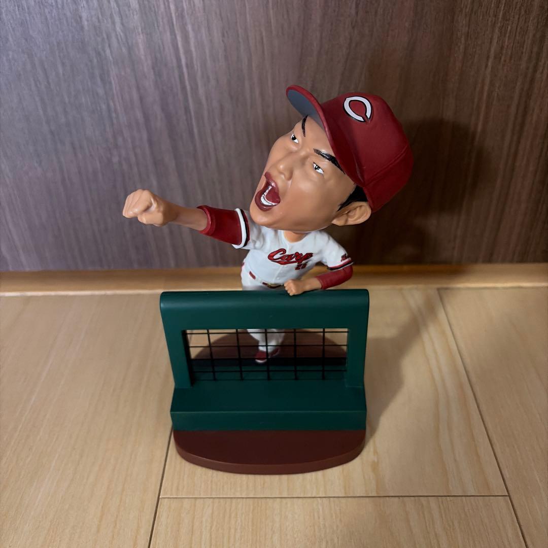 広島東洋カープ 新井監督 ボブルヘッド人形 - メルカリ
