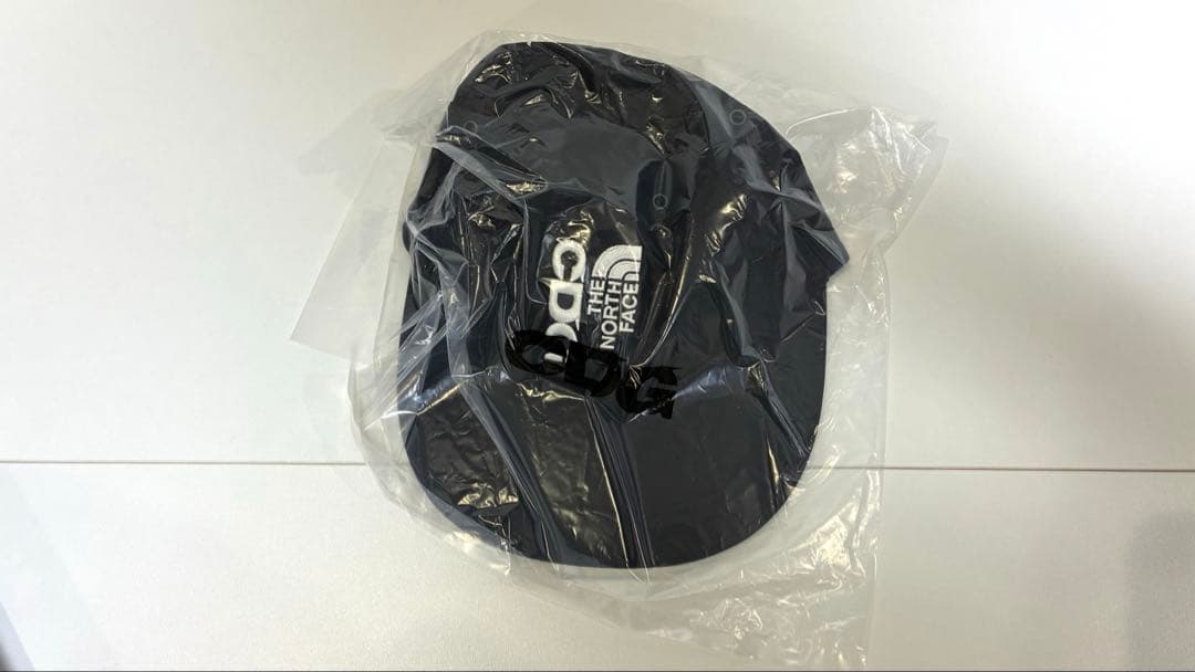 新品未開封】CDG ノースフェイス 2026 ナイロンキャップ 即完売 - メルカリ