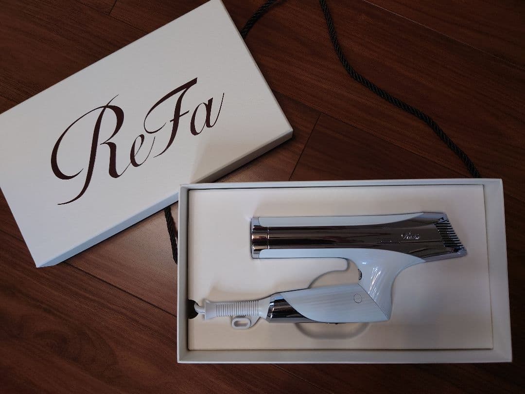 【1年保証書付】リファビューテック ドライヤー S+　ホワイト　専用ボックス有 楽天市場】【コンパクトで大風量】 リファ公式店 リファ ビューテック