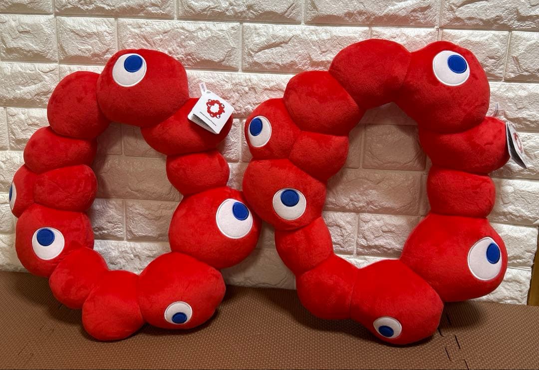 大阪万博 EXPO2025 ミャクミャク なりきりクッション 2個セット - メルカリ