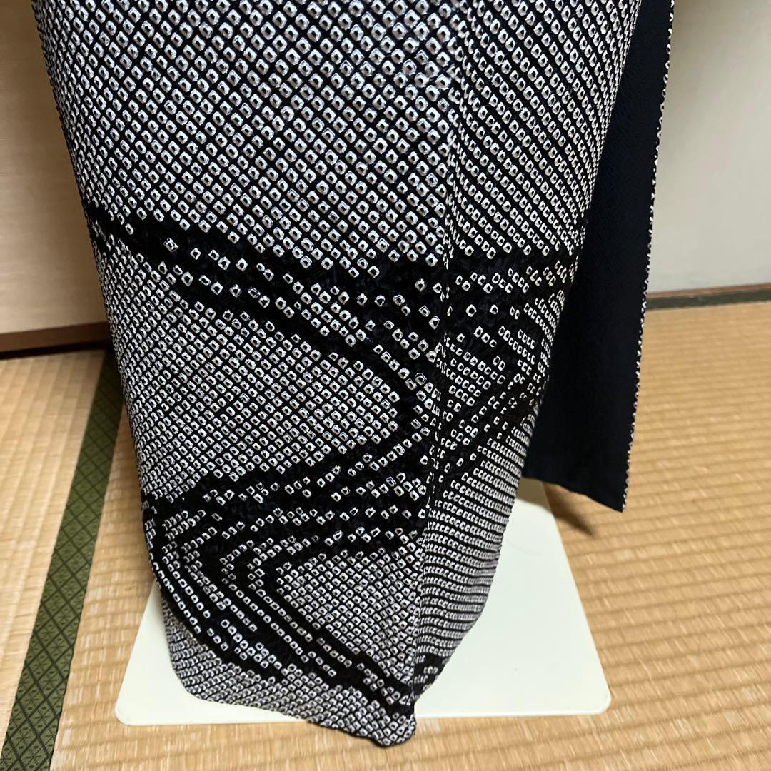 付け下げ訪問着 総絞り モノトーン 刺繍 身丈155裄65 - メルカリ