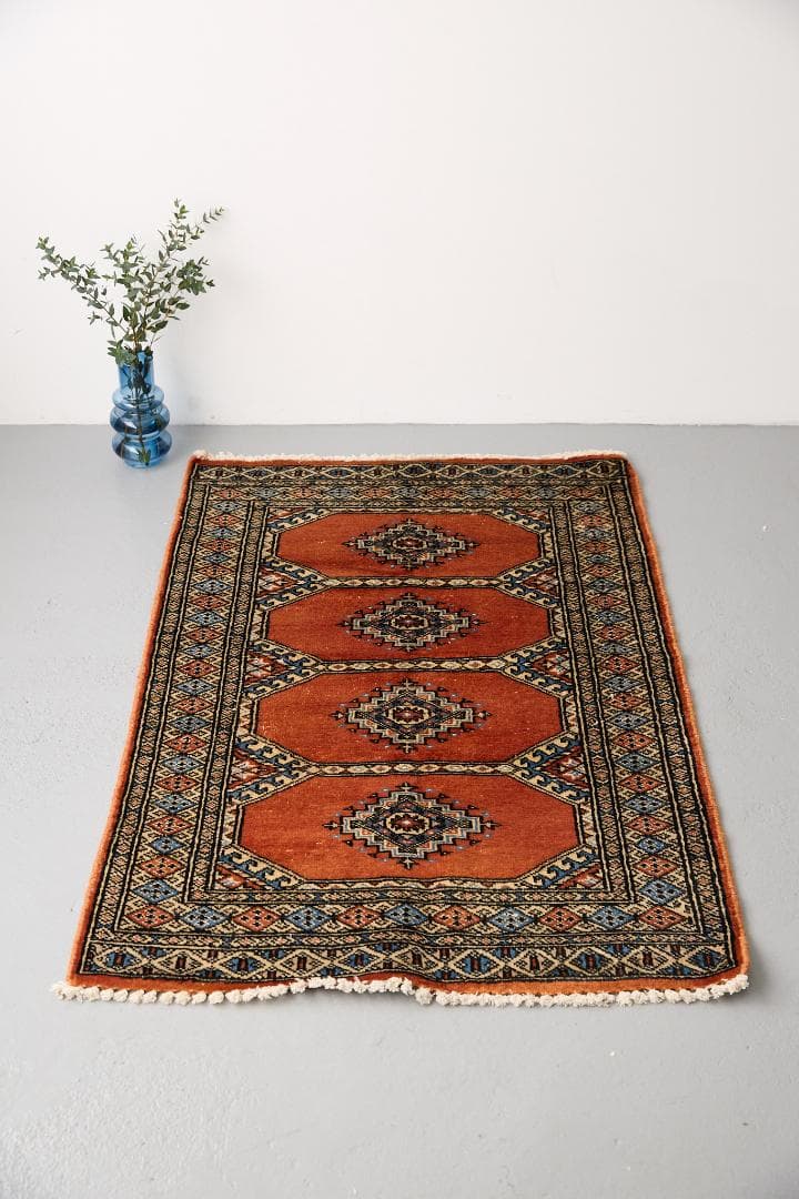 ヴィンテージラグ トライバルラグ パキスタン産（121×77cm）橙 茶