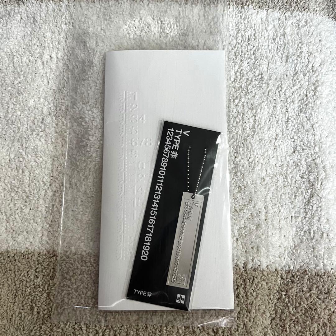 BTS V テテ テヒョン TYPE非 展示会 入場特典 デジタルコード 図録