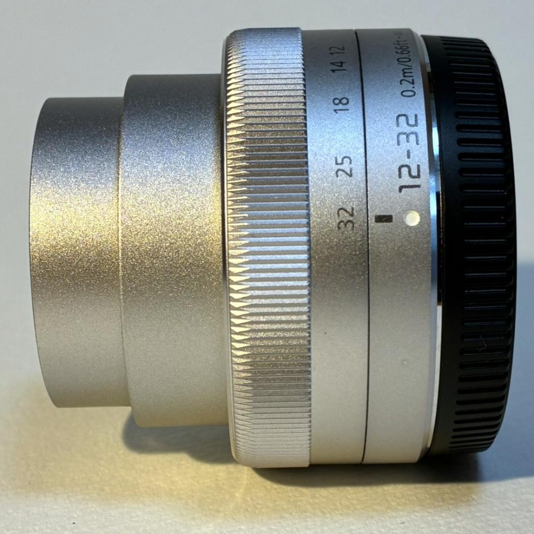 LUMIX G VARIO 12-32mm f/3.5-5.6 シルバー