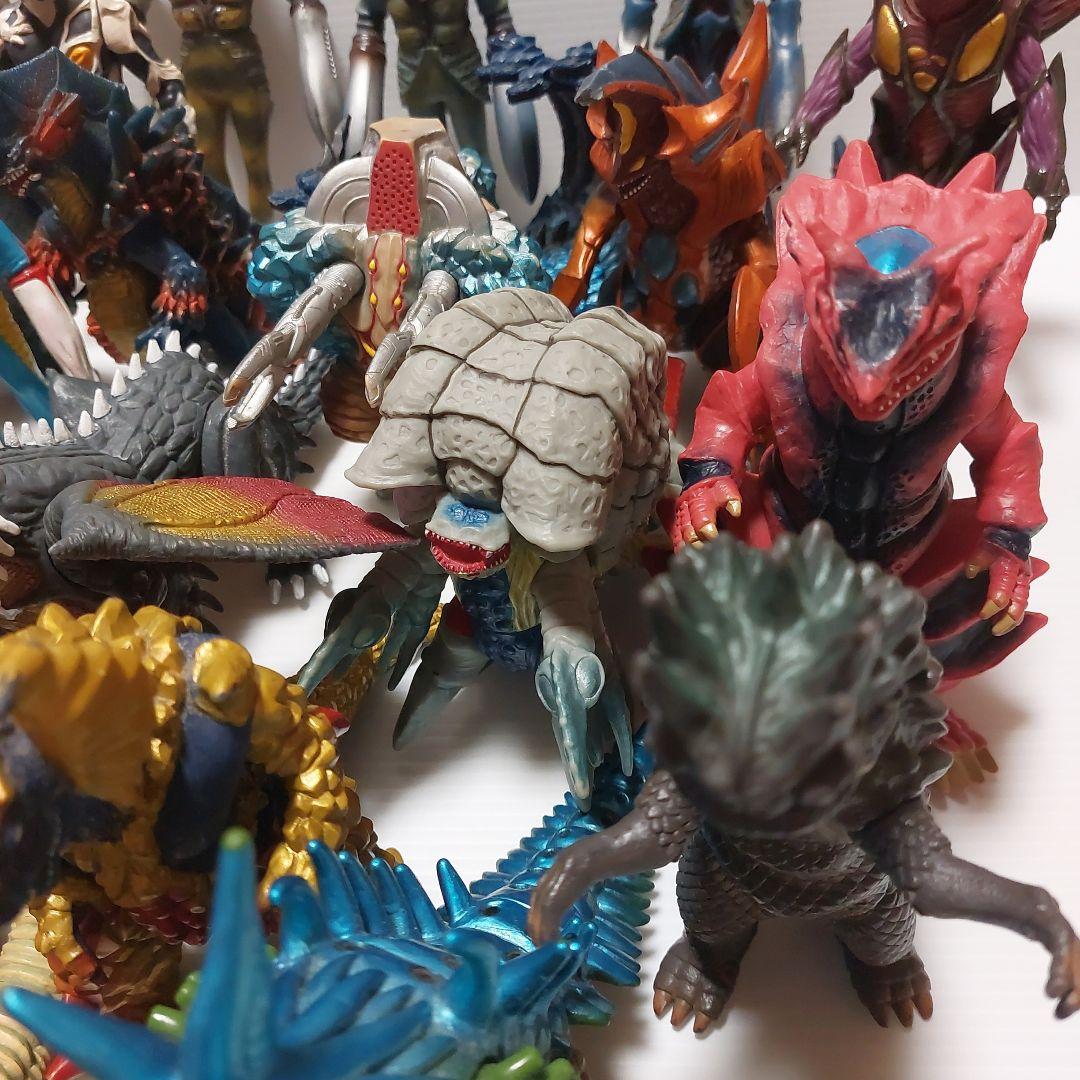 ウルトラマン ウルトラ怪獣まとめ売り！800シリーズ42体 当時物ソフビ