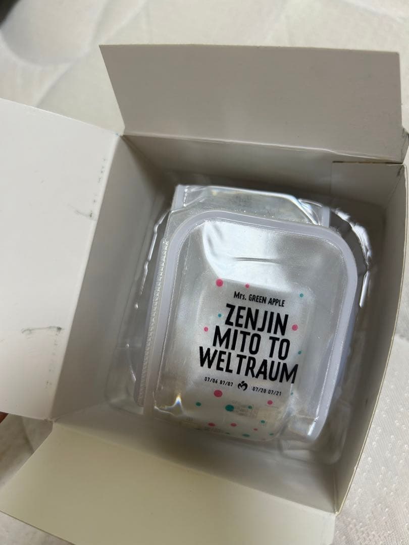 ミセスグリーンアップル ライトバンド ゼンジン未到とヴェルトラウム