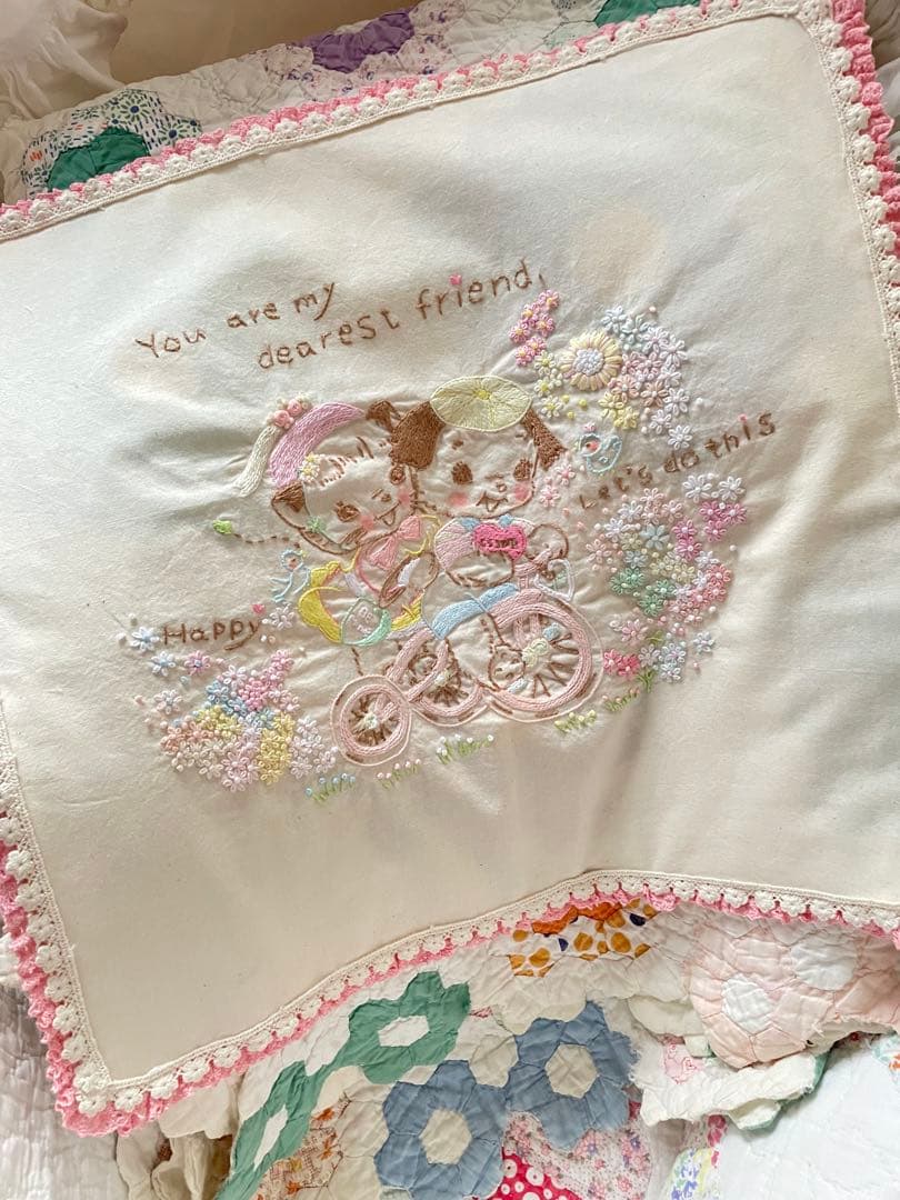 アンティークキルト＆アニマル刺繍わんちゃん♡ねこちゃんハンドメイド刺繍·͜· ♡ 台湾の刺繍ブランド『EMJOUR（エンジュール）』のわんちゃん、ねこ