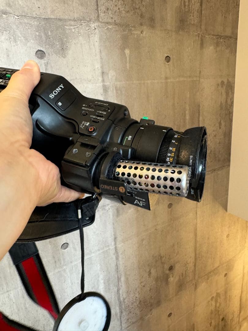 SONY CCD-V700 Hi8 ハンディカム ビデオカメラ ジャンク - メルカリ