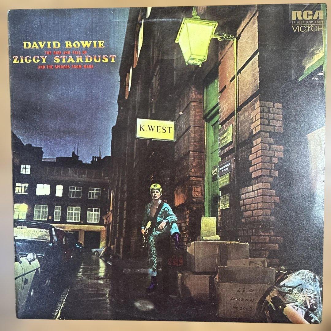 デヴィッドボウイ 名盤 レコード ジギースターダスト UKオリジナル盤 Amazon.co.jp: ジギー・スターダスト40周年記念盤 - デヴィッド