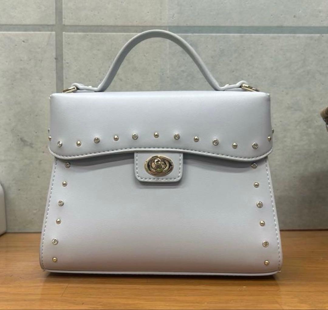 美品】DIANA ライトグレー スタッズ ・ビジュー付きハンドバッグ