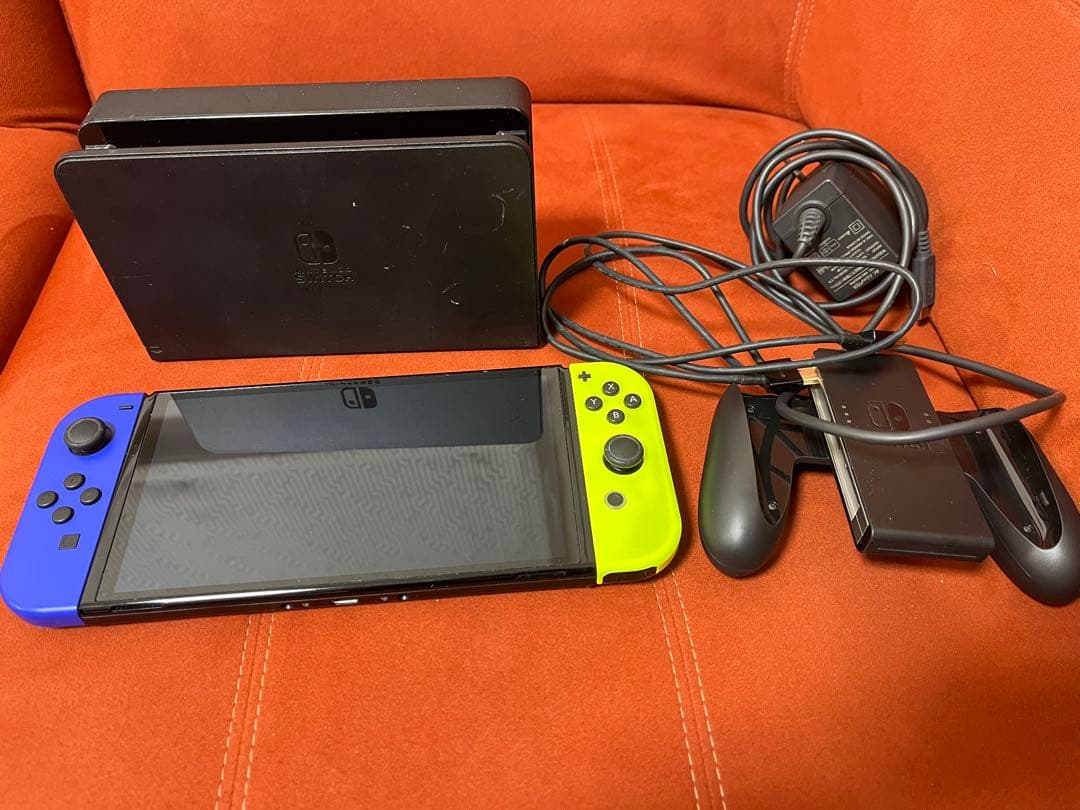 ①Nintendo Switch 青/黄Joy-Con 本体　中古使用品 送料無料】【中古】Nintendo Switch Joy-Con(L) ブルー/(R) ネオン